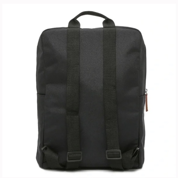 Backpack - Picture 2 of 11